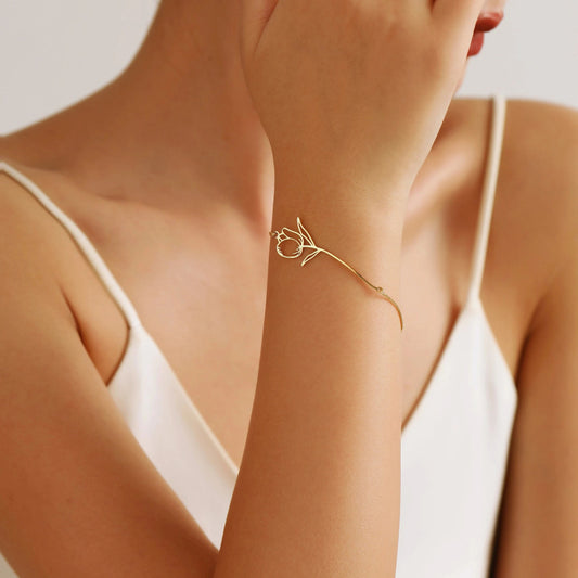 Titanium Steel Artistic Flower Pendant Birth Flower